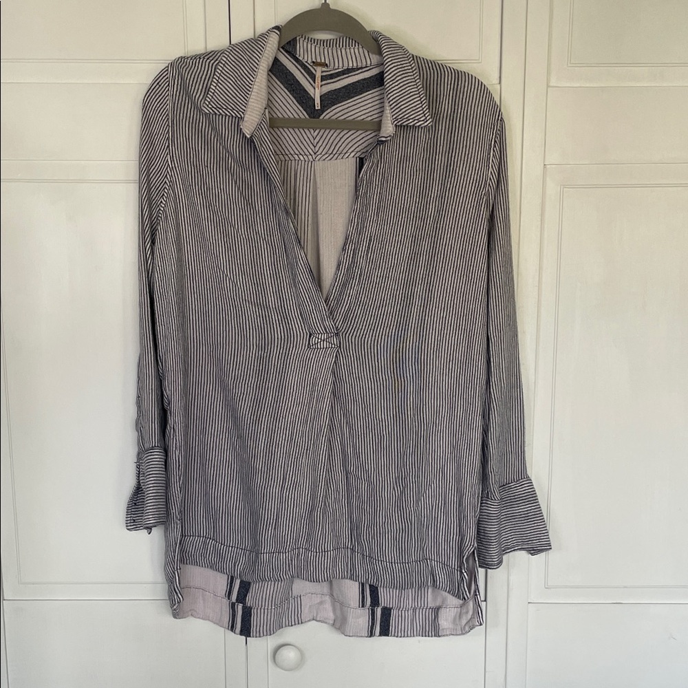 Free People Soft Blue and White Striped V-Neck Collared Tunic Sz M